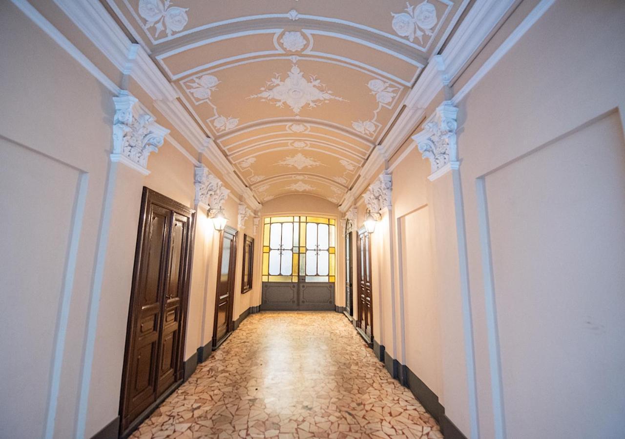 Porta Nuova Suite Comodita In Centro A Torino Экстерьер фото